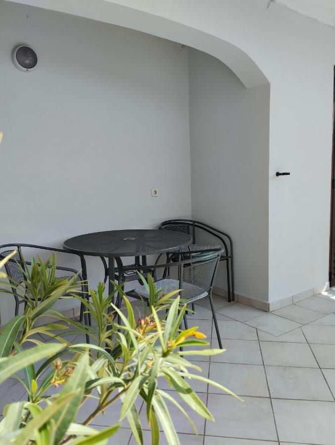 Ruza I Natalija Apartamento Karlobag Exterior foto