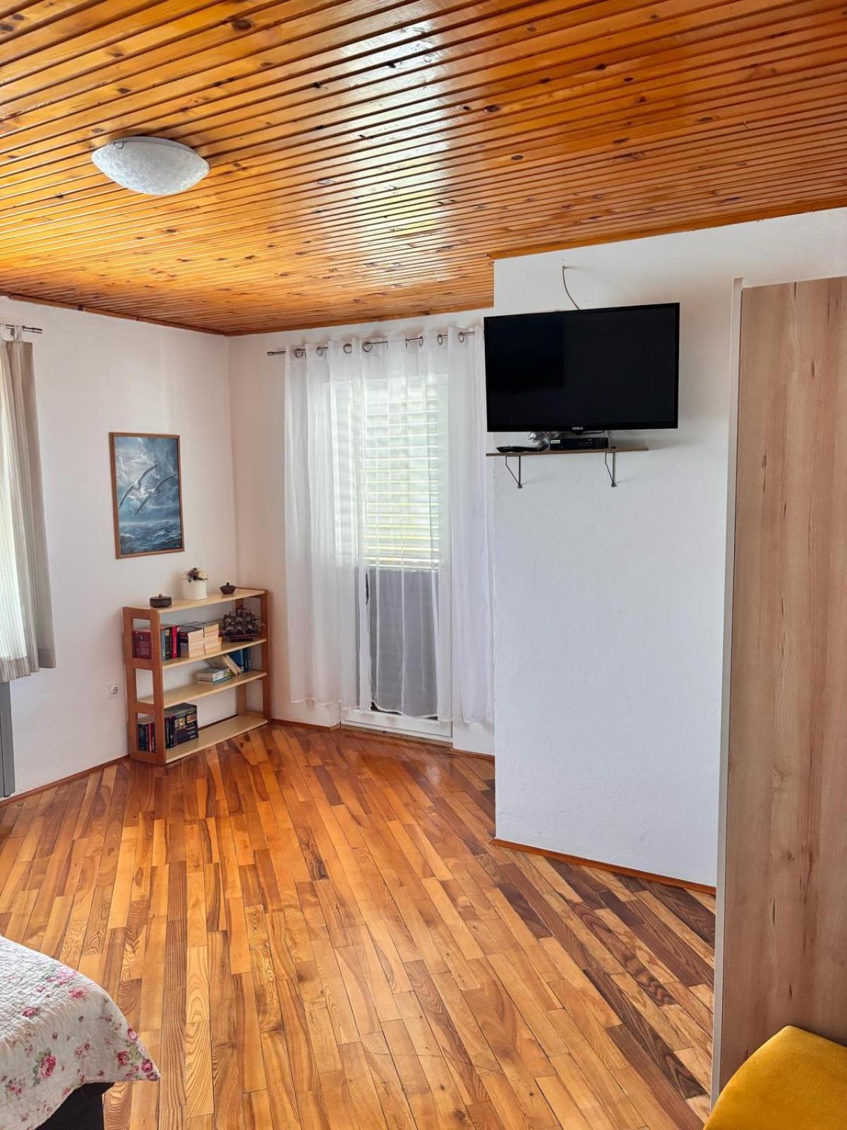 Ruza I Natalija Apartamento Karlobag Quarto foto