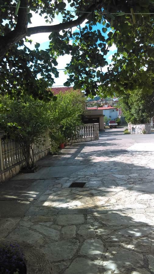 Ruza I Natalija Apartamento Karlobag Exterior foto